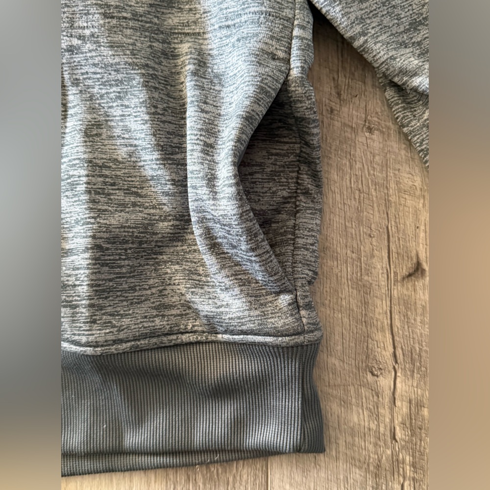 Women’s Under Armour Hoodie - Picture 3 of 7